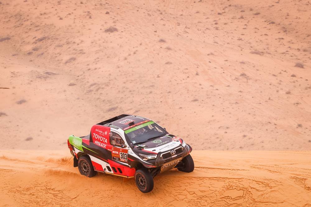 toyota al Rajhi hilux